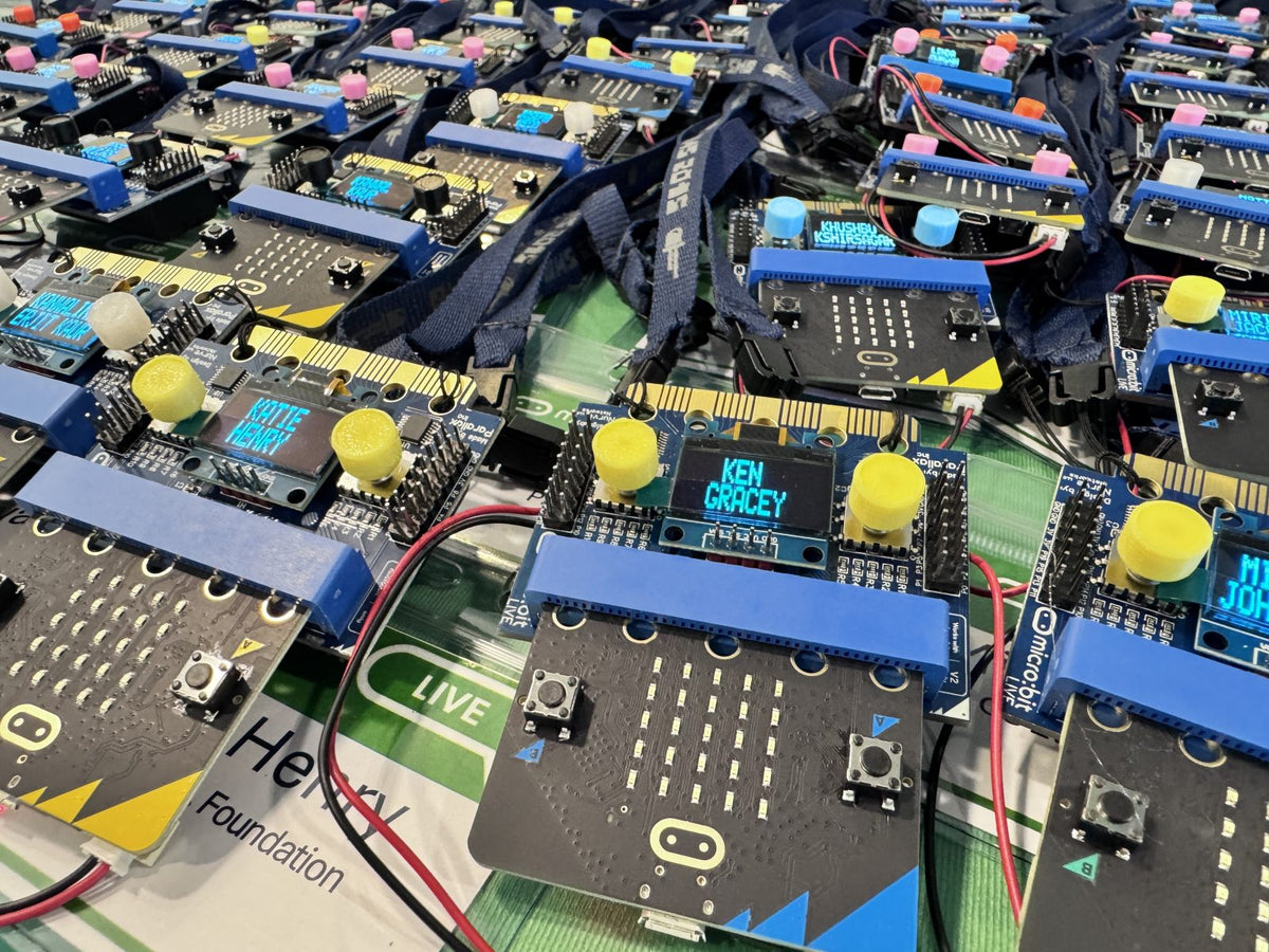 micro:bit Electronic Badge image 4